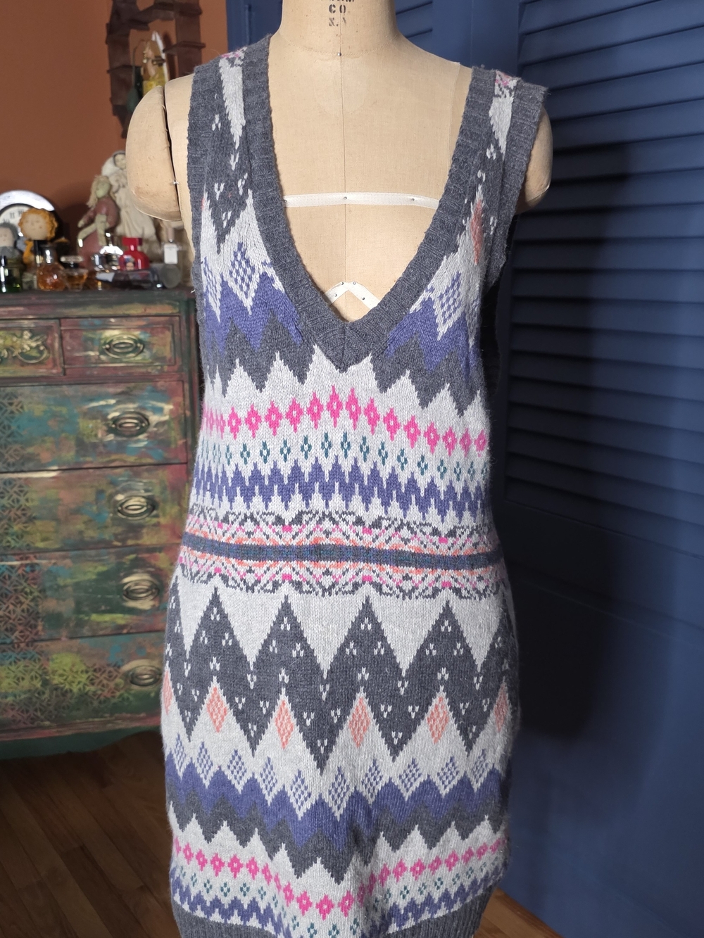 Urban Outfitters Kimchi Blue Plunging Deep V Fair Isle Sweater Dress M